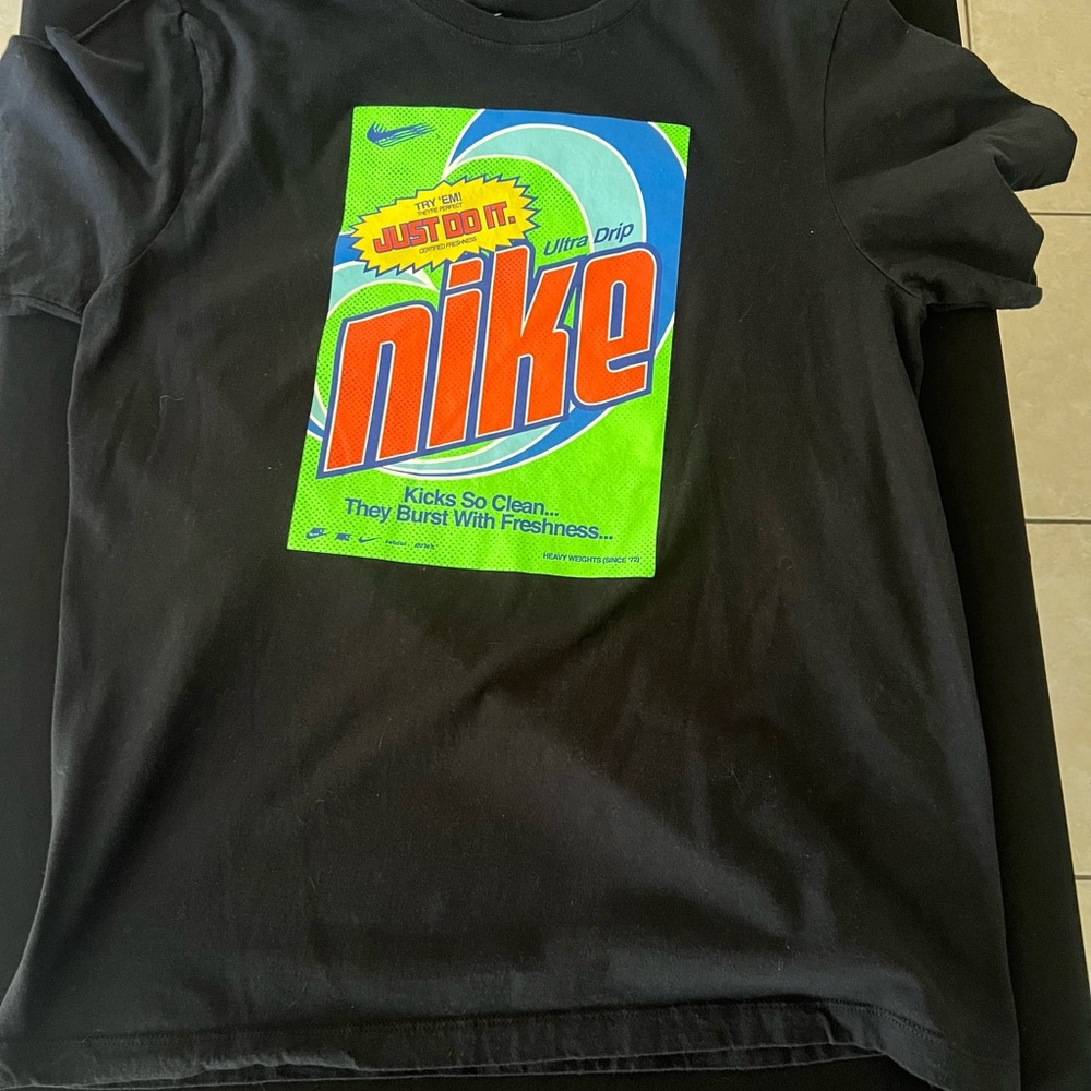 Nike Black Graphic T-Shirt